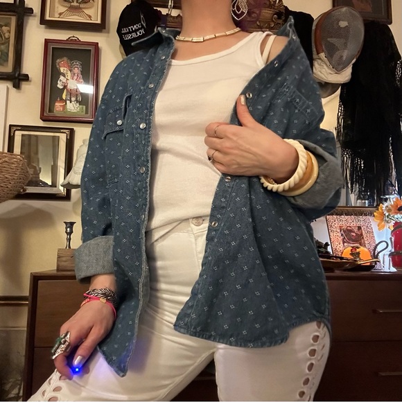 vintage 90s bushwacker denim button up / size medium - Picture 3 of 5